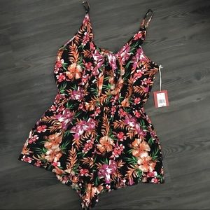 NWT Xhilaration Black Tropical Print Romper